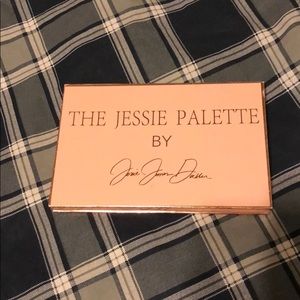 Jessie James Decker Palette!